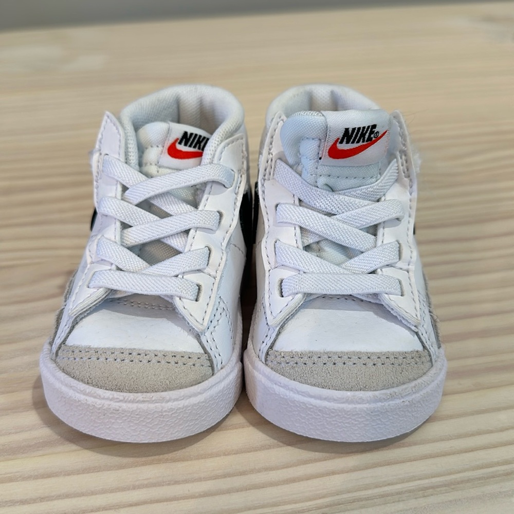 Nike Blazer mid-77’ baby/tolder shoes size 3C